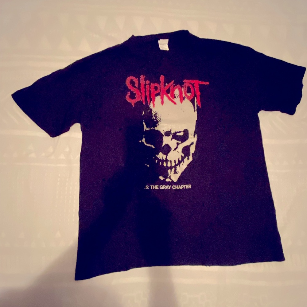 Men’s 2XL tee shirt